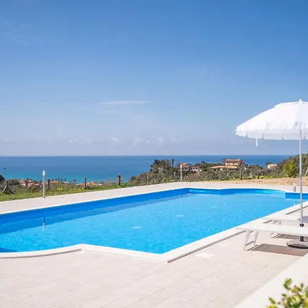 Сasa de vacaciones Adele Con Piscina Privata Vicino Tropea - Per 16 Persone *