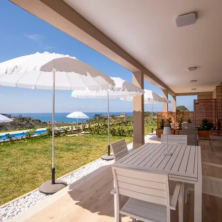 Casa de Férias Adele Con Piscina Privata Vicino Tropea - Per 16 Persone *